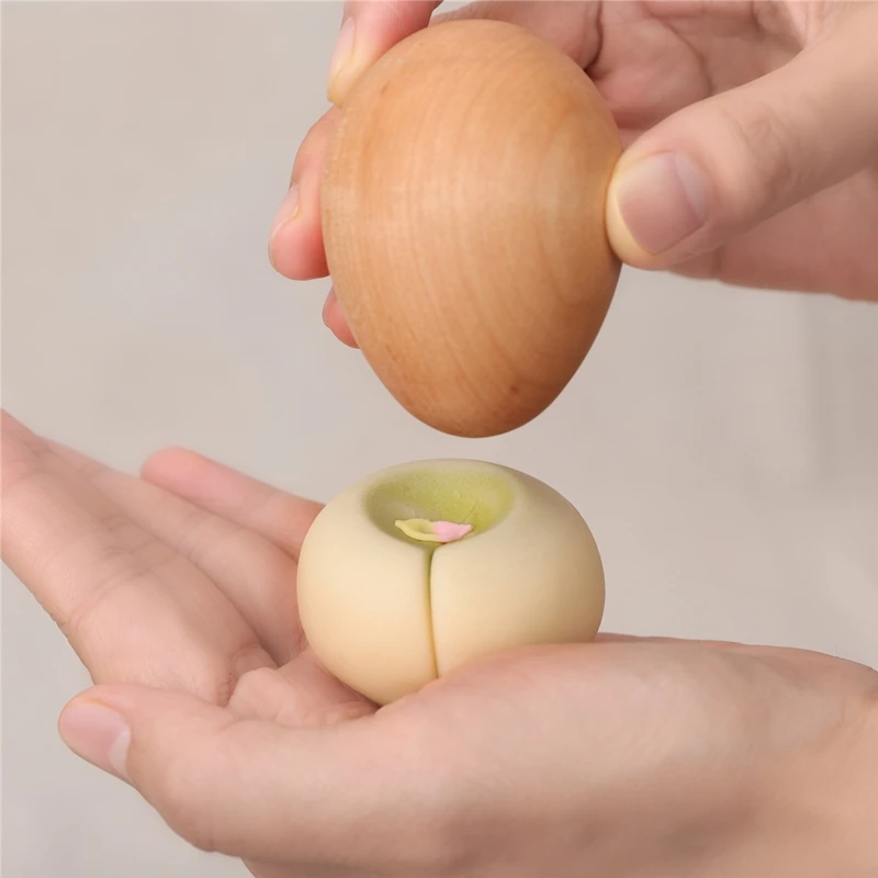 Japonský vajcovité nástroje pre wagashi a drevené vajíčka na sladkosti vajcovité formy . ' - ' . 1