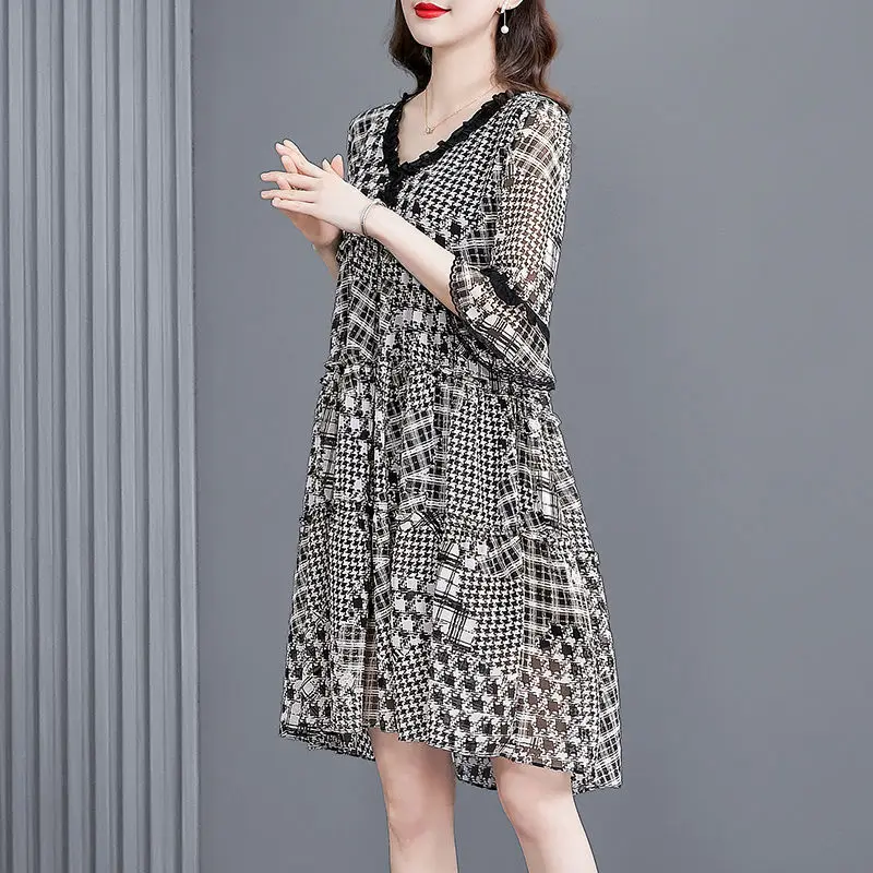 Oblečený ženy 2023 bežné polovičný rukáv šaty nové letné v krku kórejská verzia voľné široký lady šifón tlačené šaty žena topy . ' - ' . 3