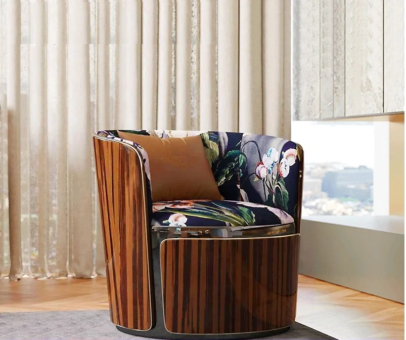 Taliansky prispôsobené modernej voľný čas stoličky často jediný kožený gauč a kreslo . ' - ' . 2