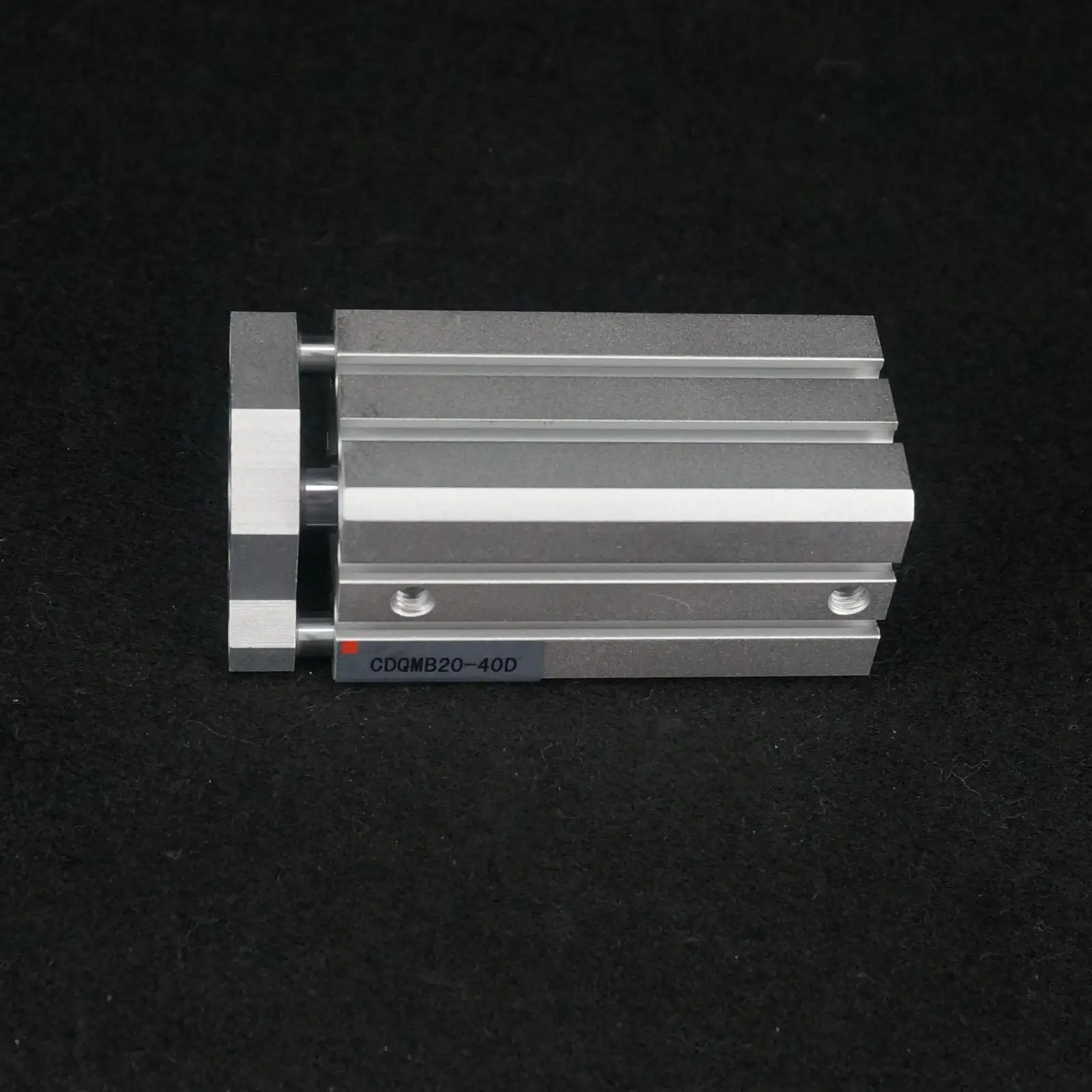 Vŕtania 20 mm Zdvih 40 mm Zabudovaný Magnet dvojčinné Sprievodca Rod CDQMB20-40 Kompaktný Valca . ' - ' . 1