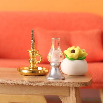 2 ks Mini Candleholder Model Simulácie Predstierať, že Hrá 1/12 Rozsahu Miniatúrne Živice domček pre bábiky Sviečkový pre Dollhouse Dekor