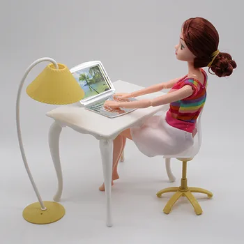 4 Ks Sada Príslušenstva pre Bábiku Barbie Miniatúrne Hračky Dest Lampy, Stoličky Počítač Mini Položky Nastavenie domček pre bábiky Príslušenstvo Nábytok