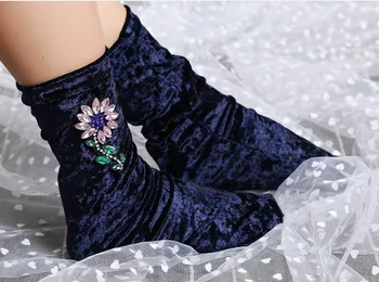 Nové Prišiel kórejský Štýl, Móda, Vysoko kvalitné Diamantové kvety zamatový Lesk Ponožky Ženy Zimné velvet ponožky Hromadu haldy ponožky