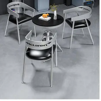 Priemyselný štýl mlieko čajovni stôl a stoličky zmes dezert hamburger denný bar kaviareň karty sídlo železa kuchynský nábytok